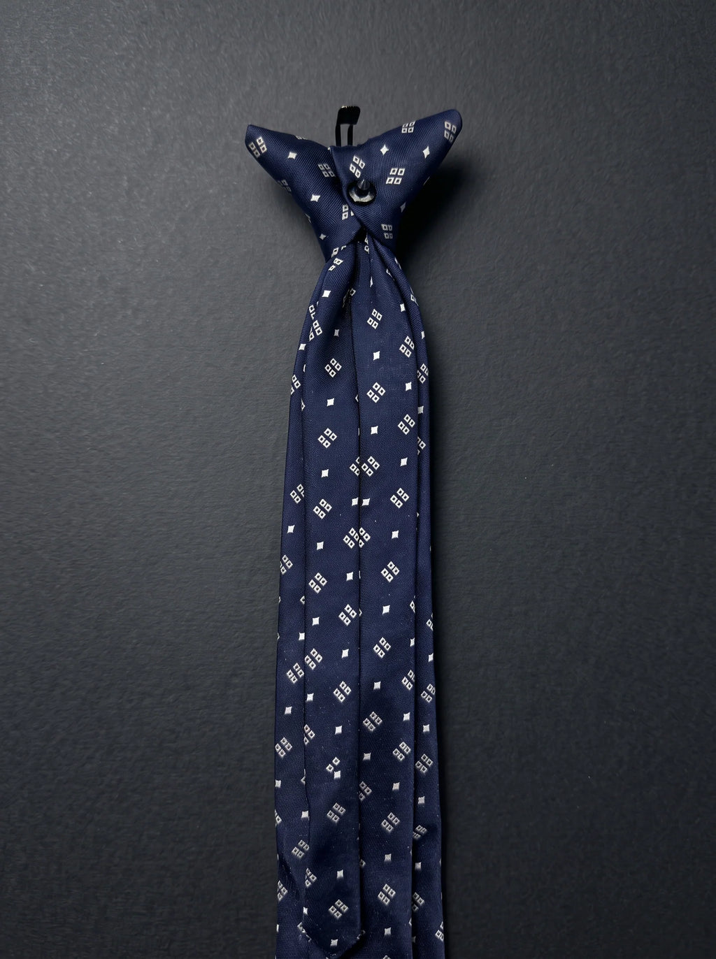 The Modern Geometric — Navy Clip-On Tie