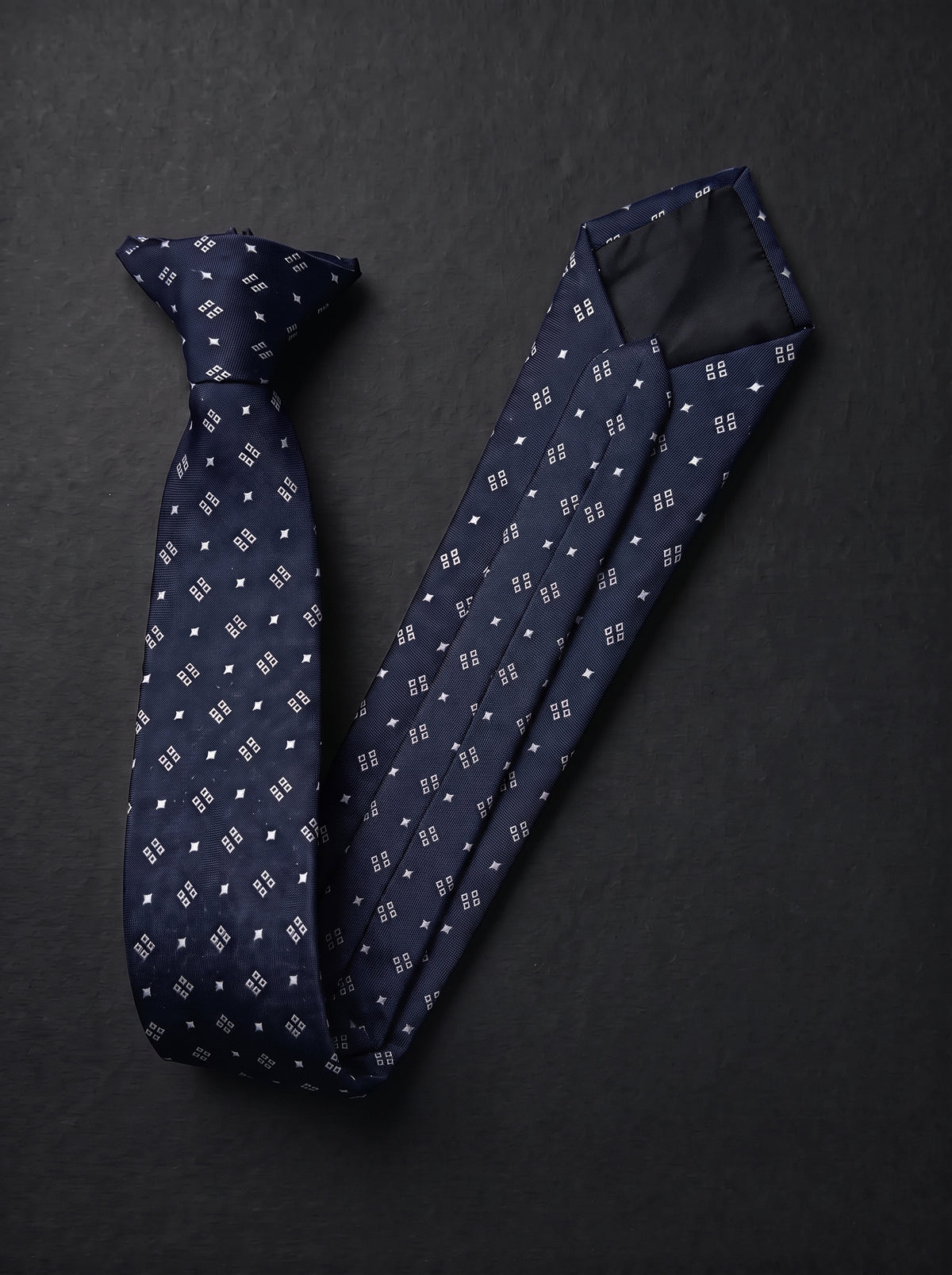 The Modern Geometric — Navy Clip-On Tie