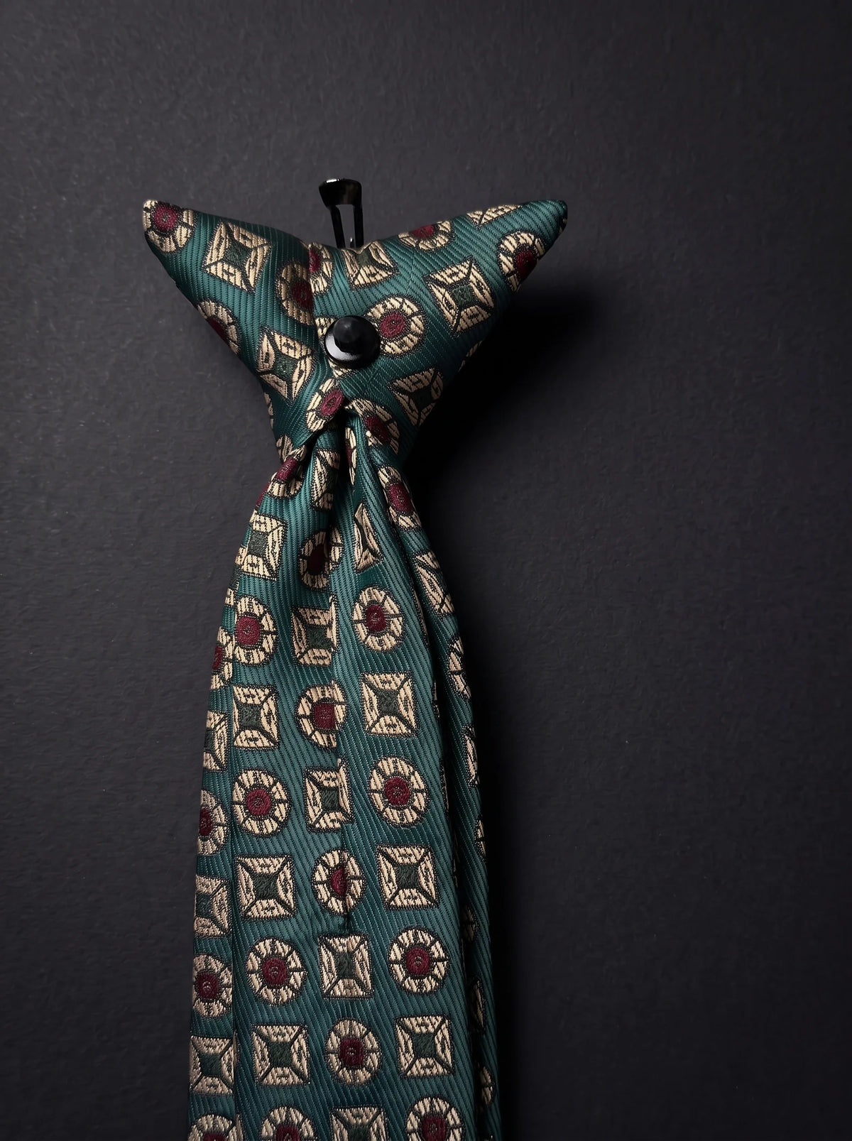 The Heritage Medallion — Green Clip-On Tie