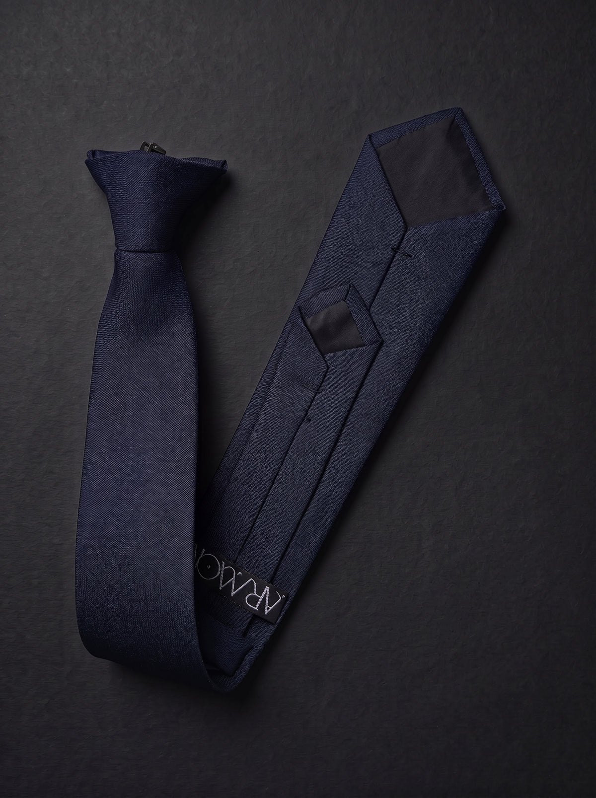 The Navy Classic
Clip-On Tie