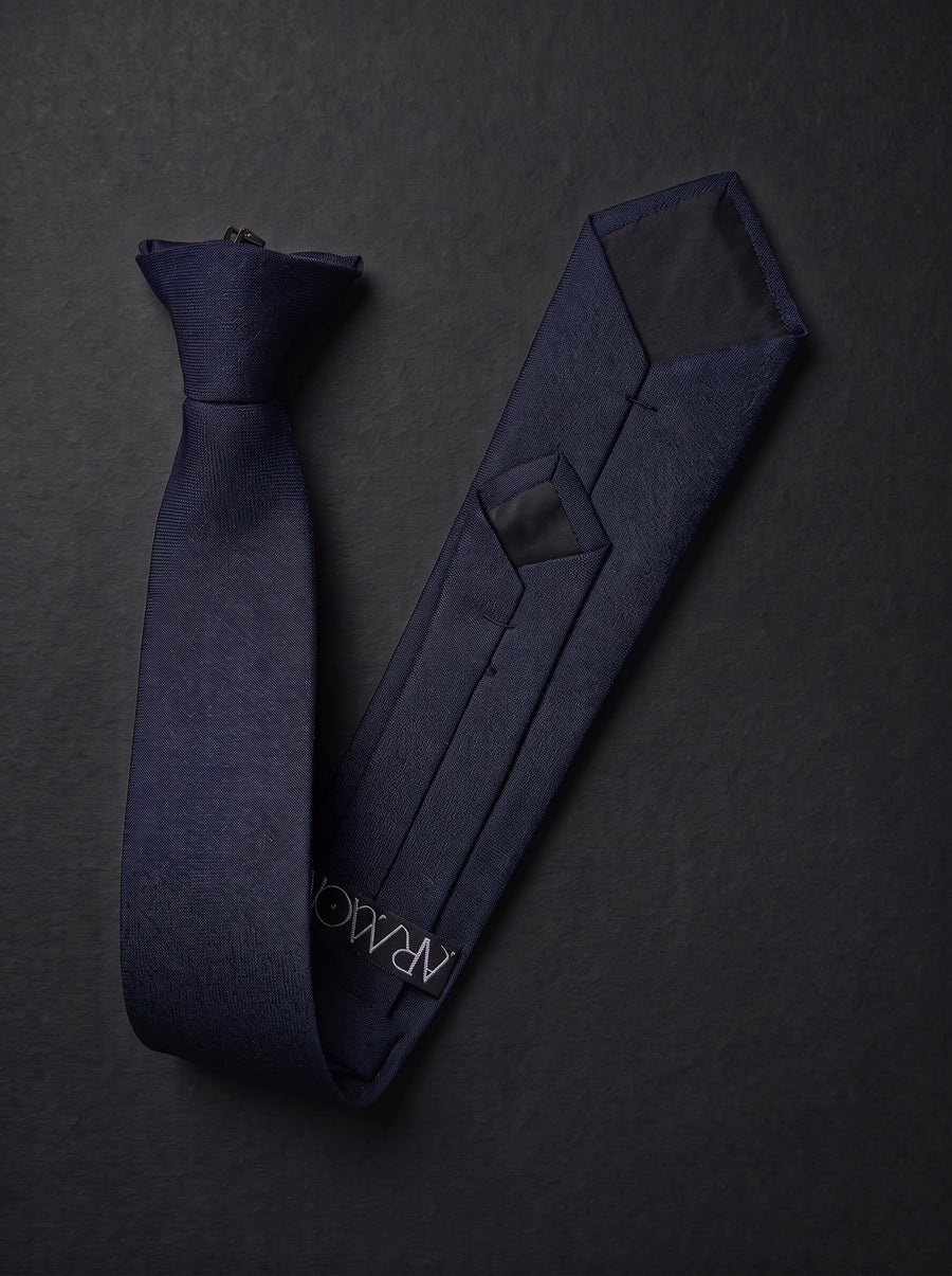 The Navy Classic
Clip-On Tie