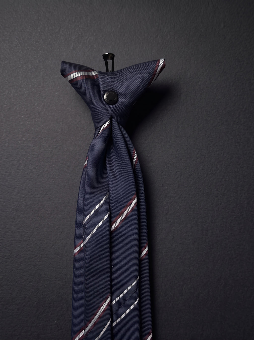 The Fine Double Stripe — Navy Clip-On Tie